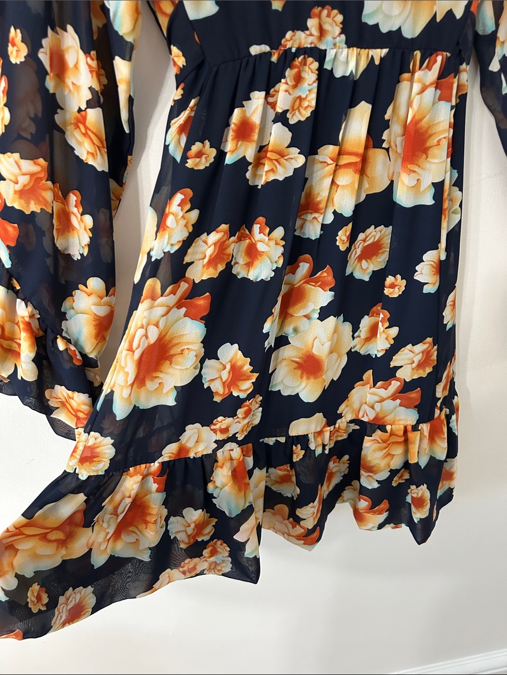 Betsey Johnson Dress Navy Garden Floral Mini Drama Bell Sleeves Fit and Flare - Picture 4 of 16